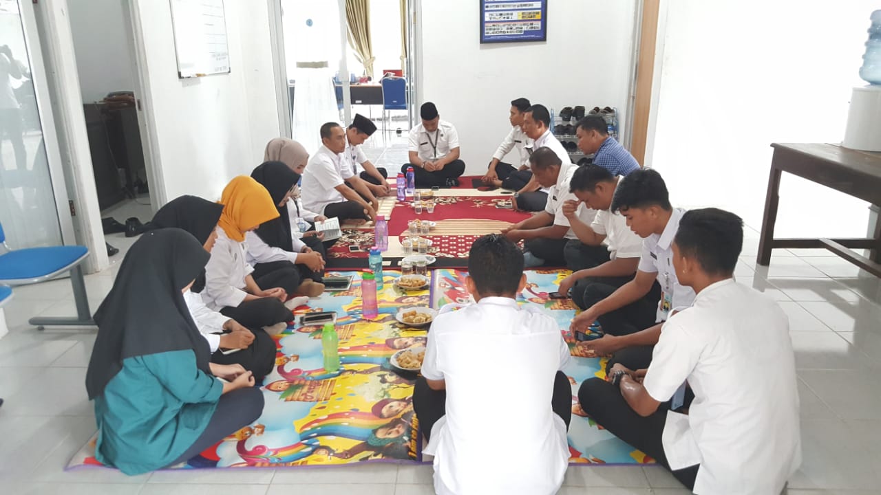 Pembinaan Rohani dan Mental (BINROHTAL) Dilingkungan BNN Kabupaten WayKanan Pembinaan Rohani dan Mental (BINROHTAL) Dilingkungan BNN Kabupaten WayKanan